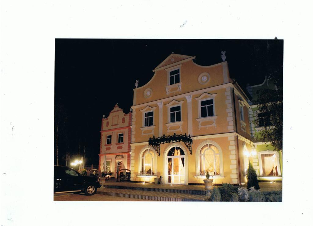 Hotel Napoleon Wroblew  Exterior foto
